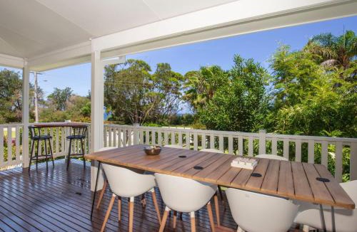 Callala Bay House | Eagles Point - Water Views - Pet Friendly