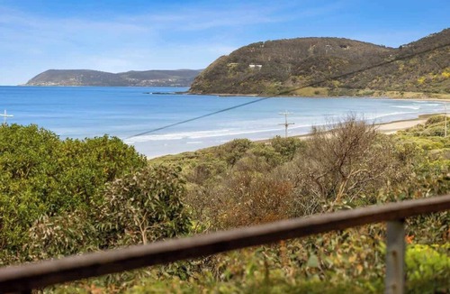 Eastern View House | Eastern Magic | Beach access at your door!