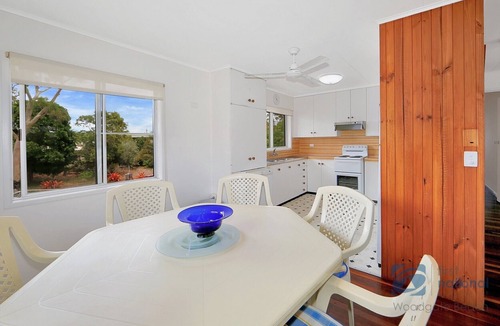 Woodgate House | Easy Living Beach Front Holiday Home!