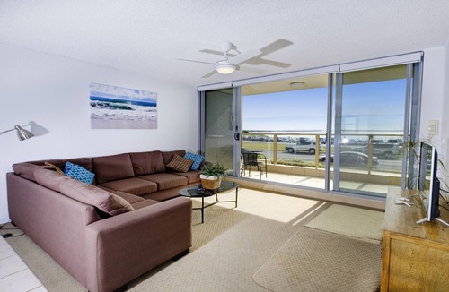 Forster Apartment | Ebbtide 2 - On Main Beach!