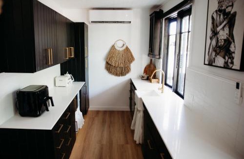 Nelson Bay Villa | Ebony & Ivory Villa