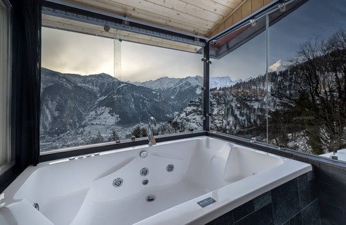 Manali Hotel | Echor Himalayan Sky Cabins Sethan Manali