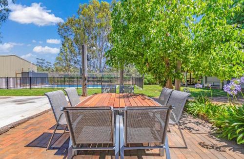 Echuca House | Echuca 265 - Echuca Holiday Homes