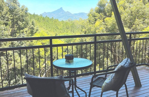 Smiths Creek Ski Chalet | Ecoasis Morning Mist Chalet – Romantic Rainforest Getaway