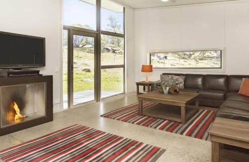 Crackenback House | Ecocrackenback 7 Sustainable chalet.