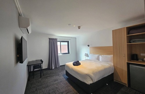 Rivervale Hotel | Econo Lodge Rivervale