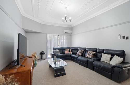 Dubbo House | Edwin cottage - close to hospital