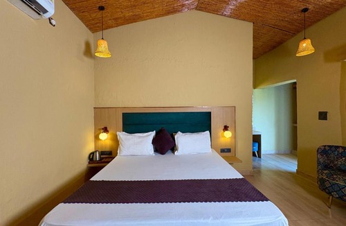 Bail Parao Hotel | Eeja Resto and Cafe