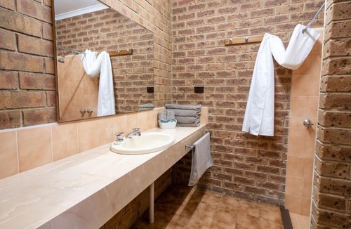 Eildon Hotel | Eildon Parkview Motor Inn Room 7