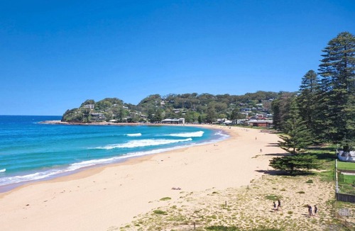 Avoca Beach Apartment | Elanora 3 - Beachfront Unit with Views!