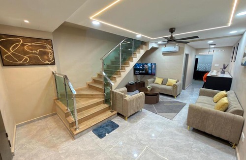 Daerah Kulai House | Elegant Modern Stay , Middle Town Kulai 10-11 Pax