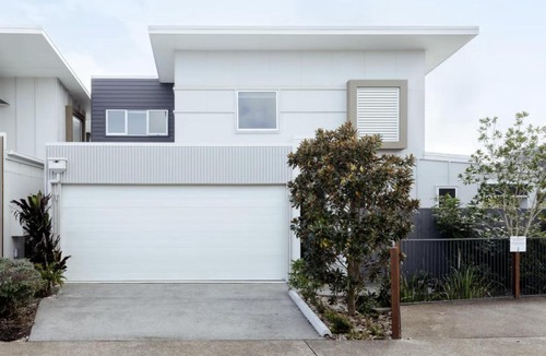 Coolum Beach Apartment | Element on Coolum Beachfront Sunshine Coast