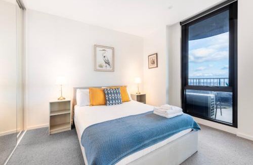 Heidelberg Heights Apartment | Elevated Escape - 2BR w Gym & Rooftop Spa