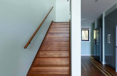 Legana House | Elevated Modern Escape with Tennis Court Access