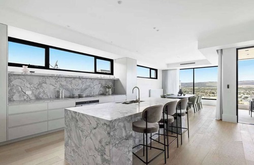 Mount Martha House | Elèvè | Luxury in Mount Martha with Gas Heated Pool & Bay Views