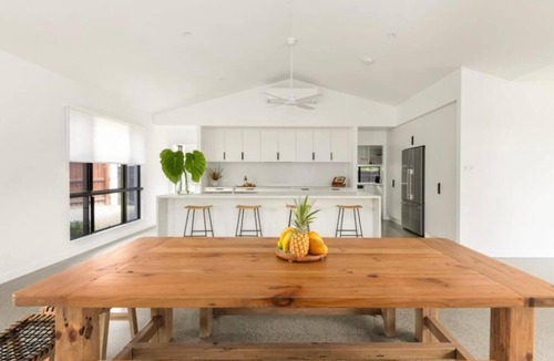 Mossman House | Eleven Watson Guesthouse