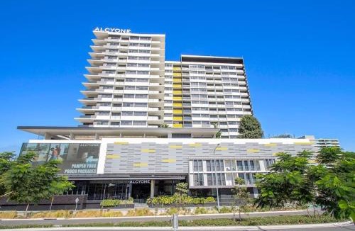 Hamilton Apartment | Elite elegance 2BR Hamilton Apartment with Parking