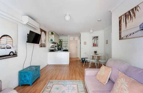 South Perth Apartment | Elizabeth Gardens - 5 Min to Foreshore