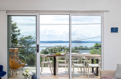 Nelson Bay House | Embracing Dutchies – ocean and beach views