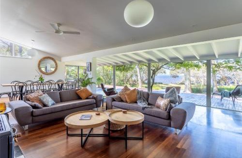 Ocean Beach House | Emerald Cove I Private Properties