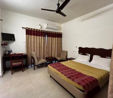 Vayittiri Hotel | Emerald Holidays Wayanad