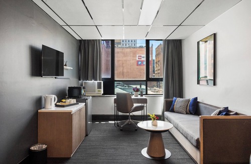 Adelaide Central Business District Hotel | Eminence on Bank