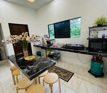 Kampung Kempadang Villa | Emma Bougenvilla