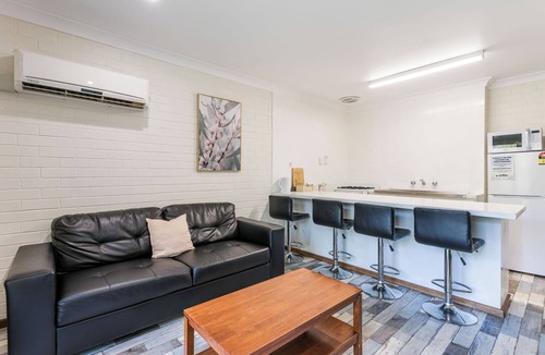 Emu Point Apartment | Emu Beach Chalets