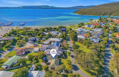 Emu Point House | Emu Point Beach Cottages - by the BnB Collection