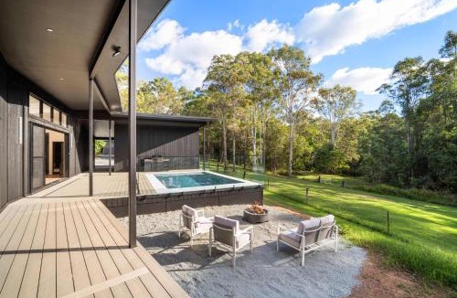 Mothar Mountain House | Endeavour Grey - Mothar Mt Horse & Guest Stay