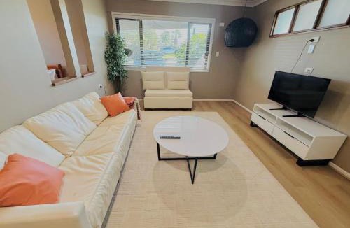 Shailer Park House | Enjoy your Exclusive Pool between BNE Gold coast