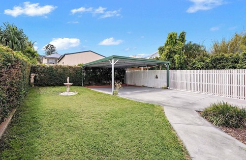 East Brisbane House | Entire 3-bedroom apartment near the central business district