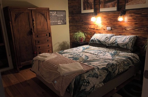 Yea Cabin | Entire Home. Wineries, Rivers, Fishing, High Country,