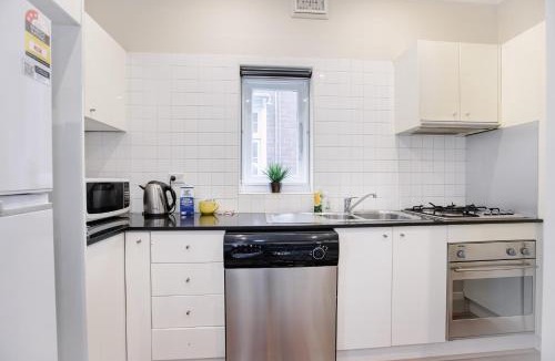 Neutral Bay Apartment | Escape To Neutral Bay -Perfect Home Away From Home