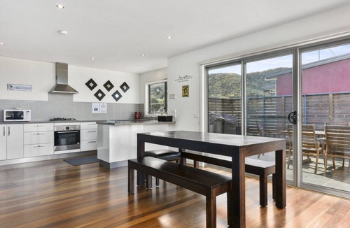 Apollo Bay Apartment | Esperanza - At Apollo Bay