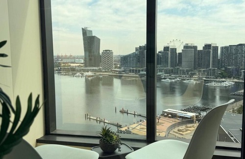 Docklands Apartment | Esplanade Escape Apartment