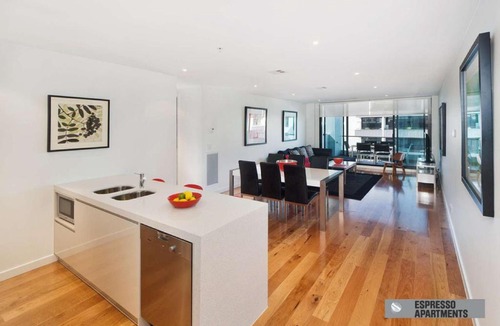Port Melbourne Apartment | Espresso Apartments - Bay Views Port Melbourne