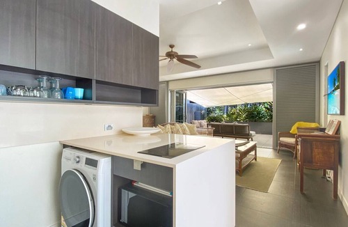 Horseshoe Bay House | Essence Beachfront Retreat