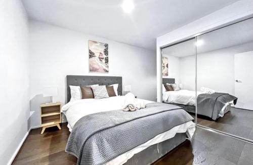 Essendon North Apartment | Essendon North with Beautiful view