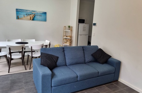 Falcon Apartment | Estuary Waterfront - View from your Courtyard!