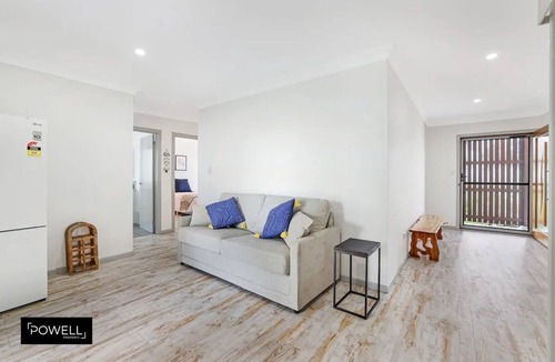 Burnett Heads House | Eureka@BurnettHeads Sleeps 6 + 2 . Pet friendly fenced yard