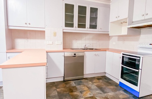Braddon House | Executive City Canberra Home For Families/Work
