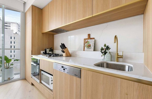Surry Hills Apartment | Executive Designer Stay Central Gym Sauna