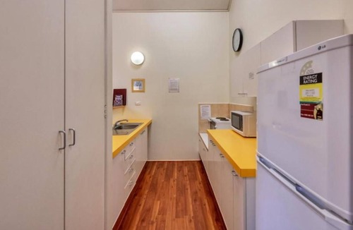 Benalla House | Executive Hideaway Motel