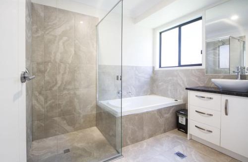 Bundamba House | Executive Home Accommodation 34