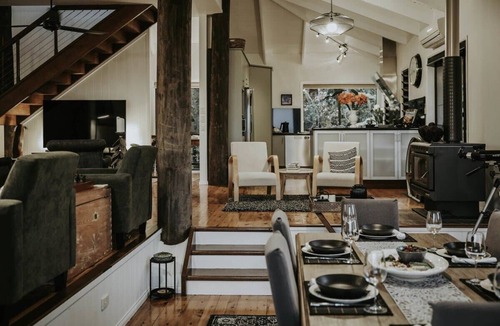 Maleny House | Executive Luxury at Eyrie Lodge - Maleny