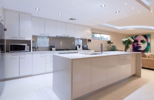 Kewdale House | Executive luxury home with swimming pool