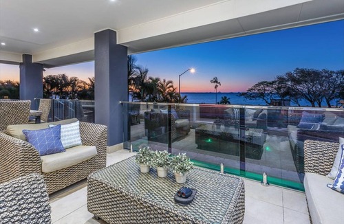 Newport Apartment | "Executive Style & Location" - Newport Q 4020
