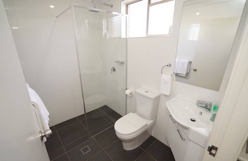 Griffith Hotel | Exies Bagtown