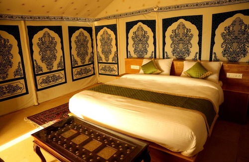 Kanoi Other | Exotic Luxury Camps